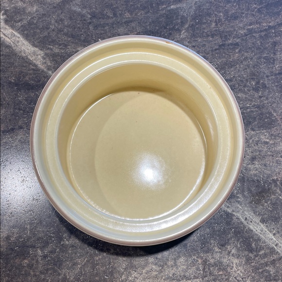 Pfaltzgraff USA Cream Butter Dish with Lid - Picture 5 of 7